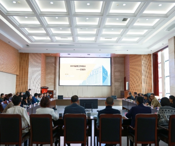 为（内部）客户提供价值，，，，，，，为实现“领跑”赋能加速